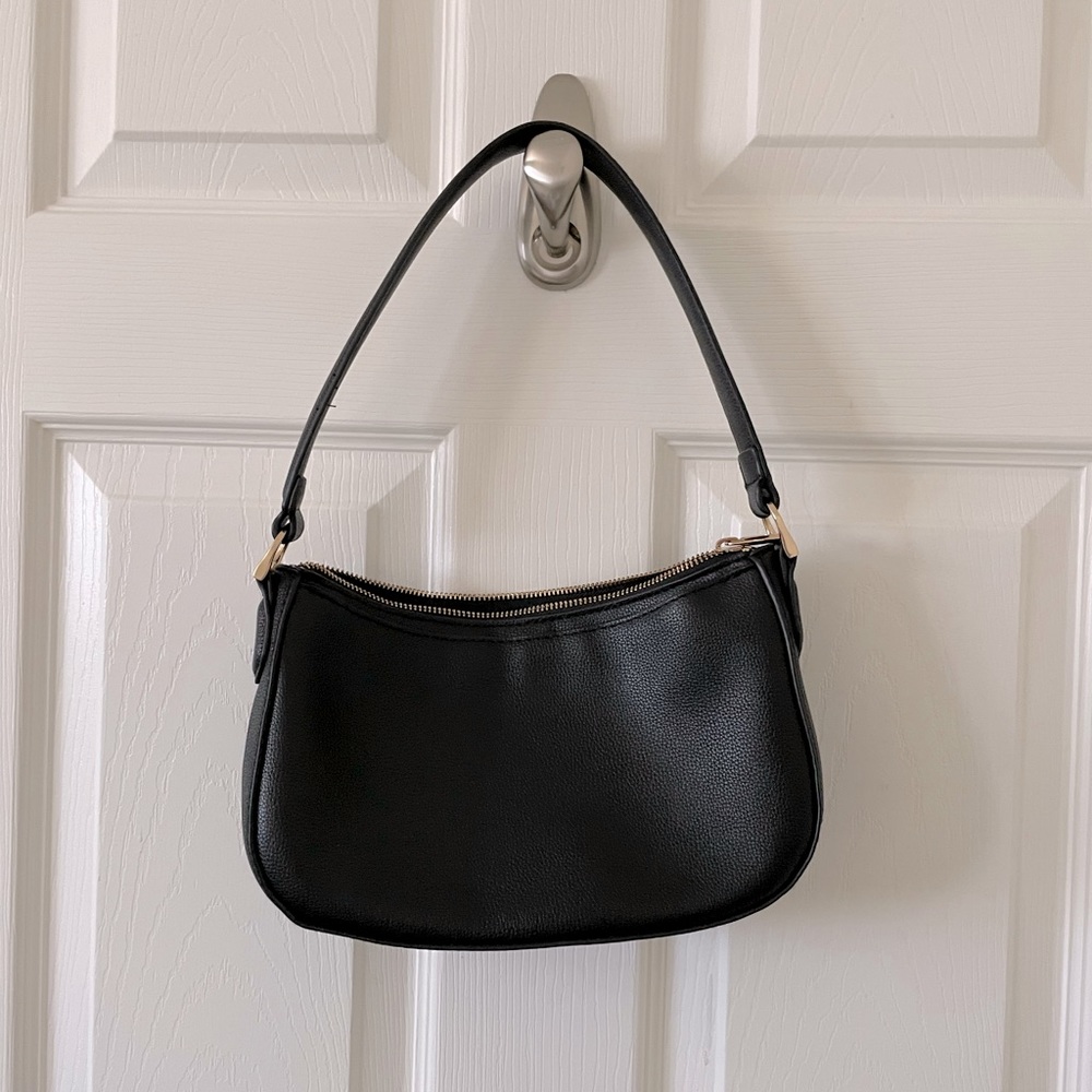 Black mini shoulder bag